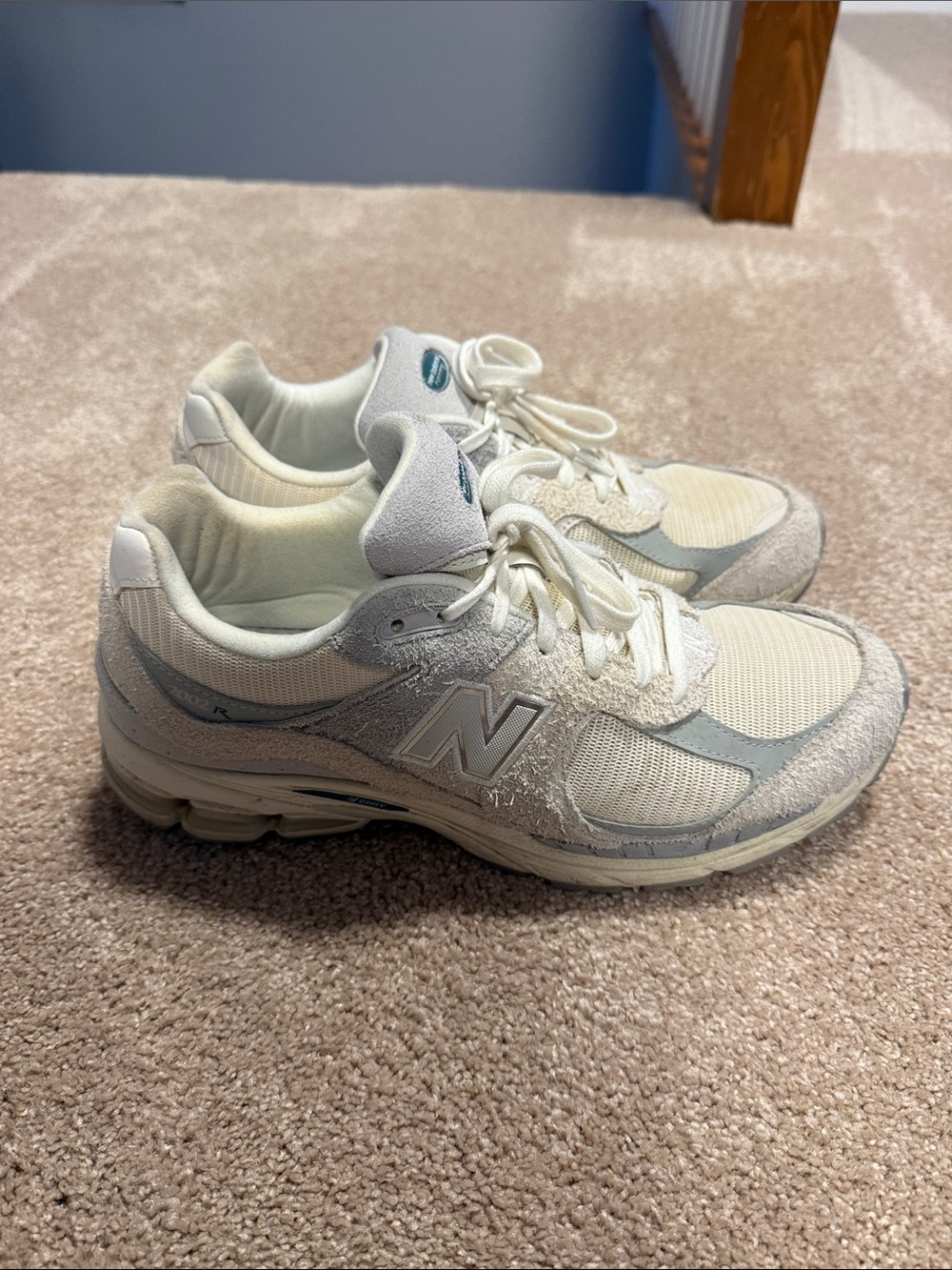 New Balance Cream and Gray Men's Athletic Sneakers - Picture 4 of 5